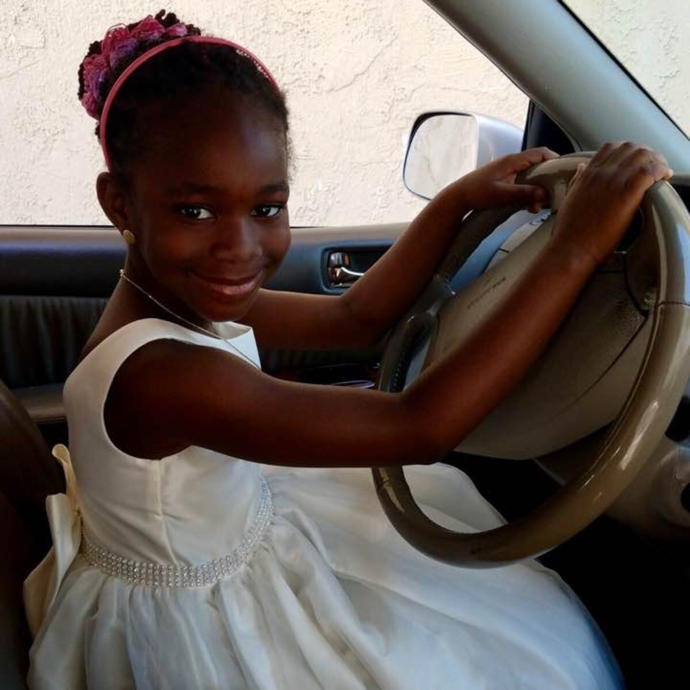 Meet your Posher, Oparaoguike